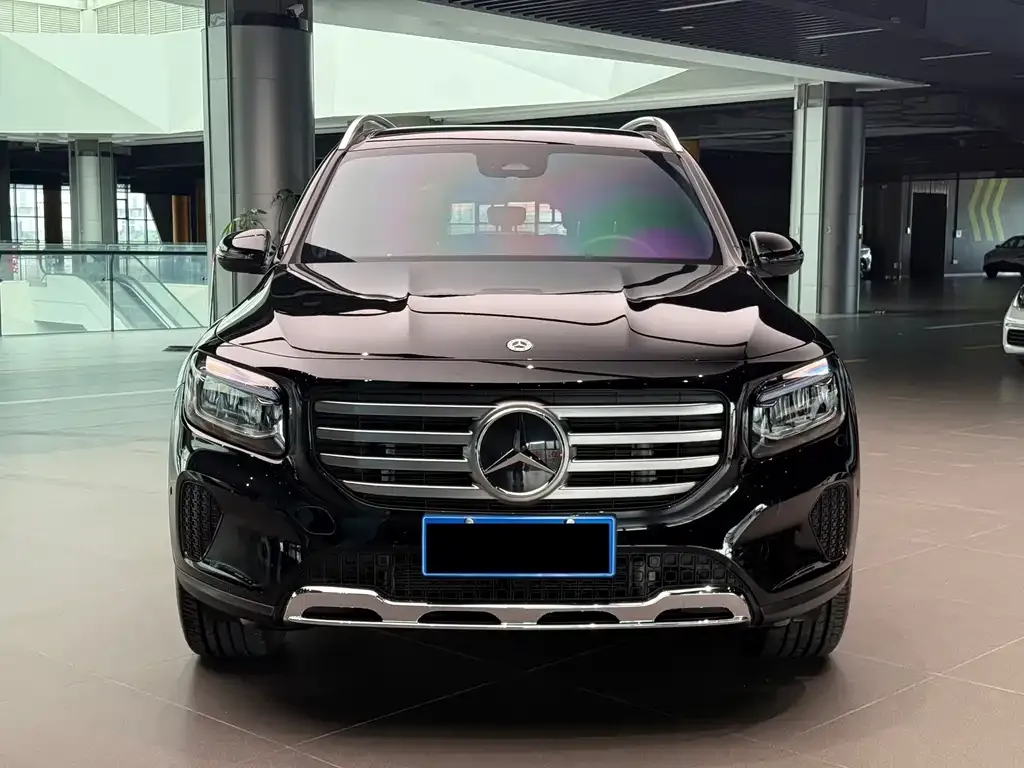 Mercedes-Benz GLB — фото 2