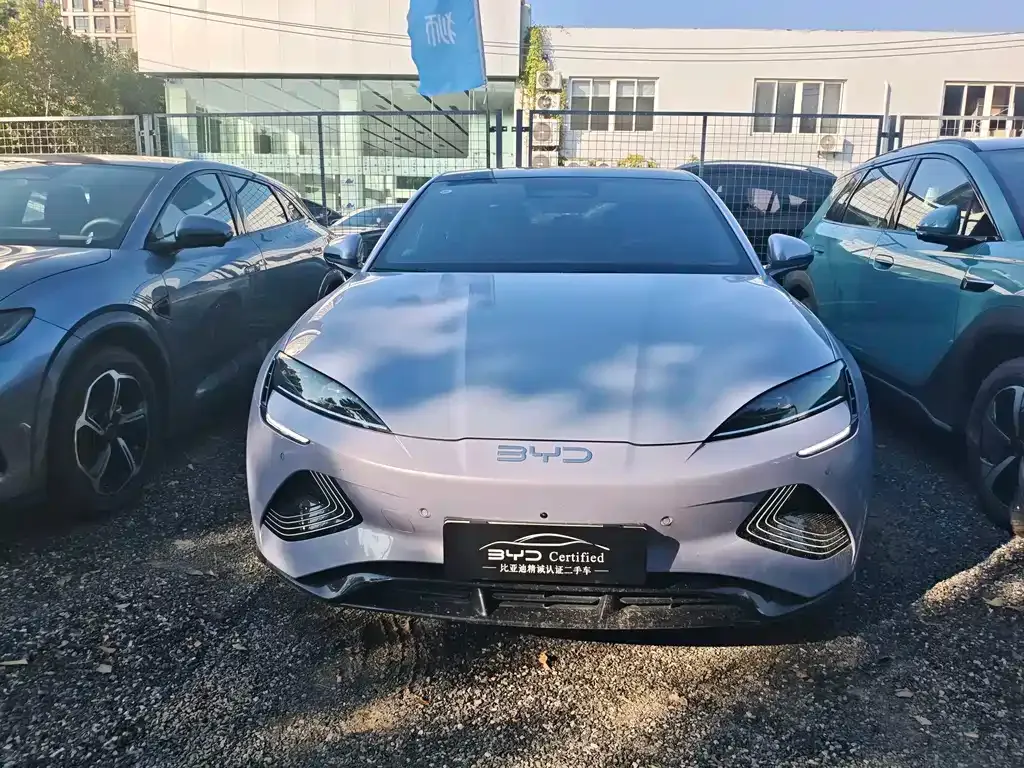 BYD Seal — фото 2