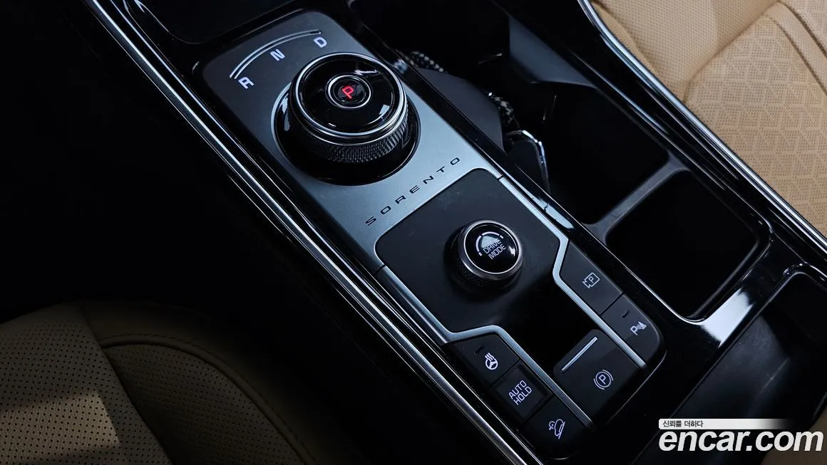 Kia Sorento — фото 9