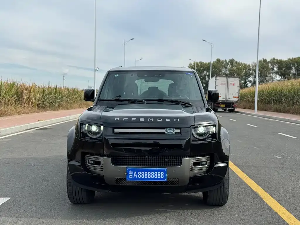 Land Rover Defender — фото 2