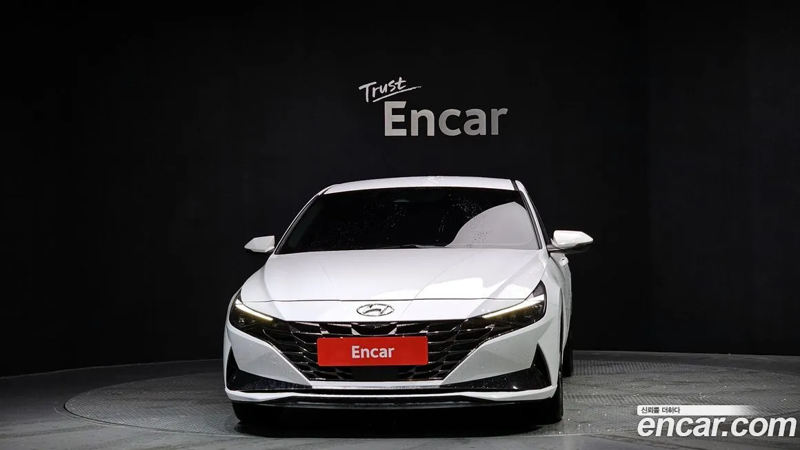 Hyundai AVANTE — фото 3