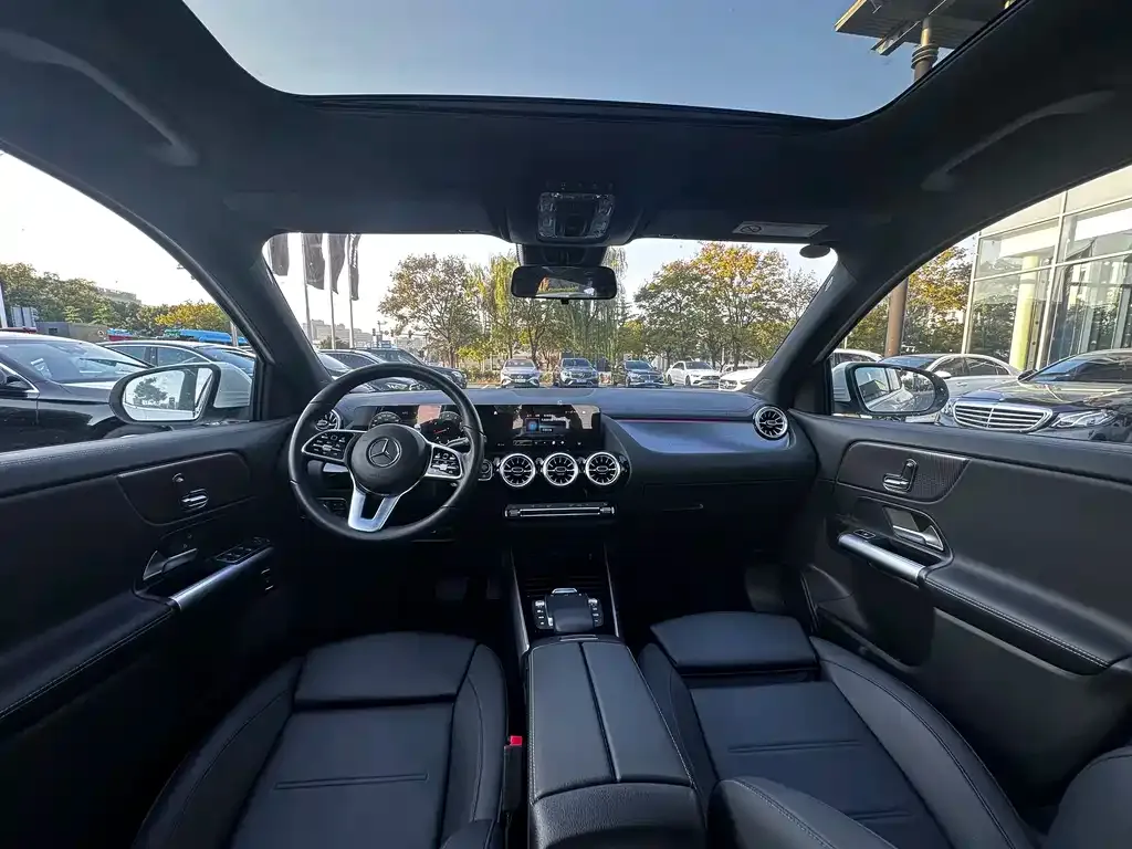 Mercedes-Benz GLA — фото 8