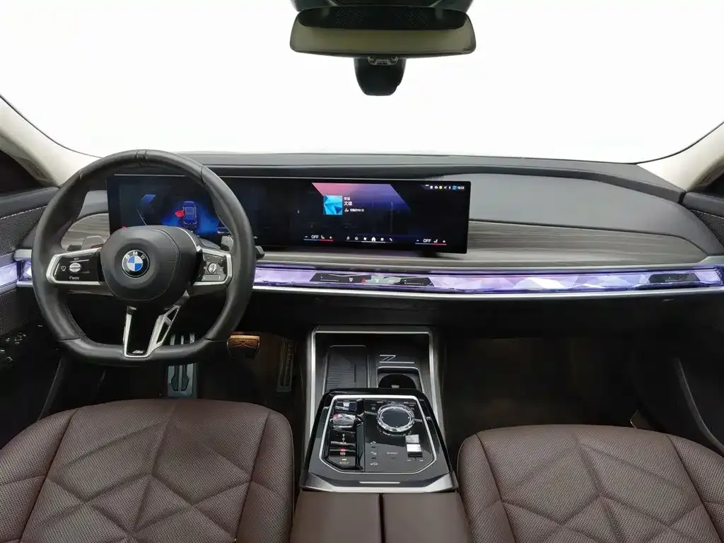 BMW 7 Series — фото 5
