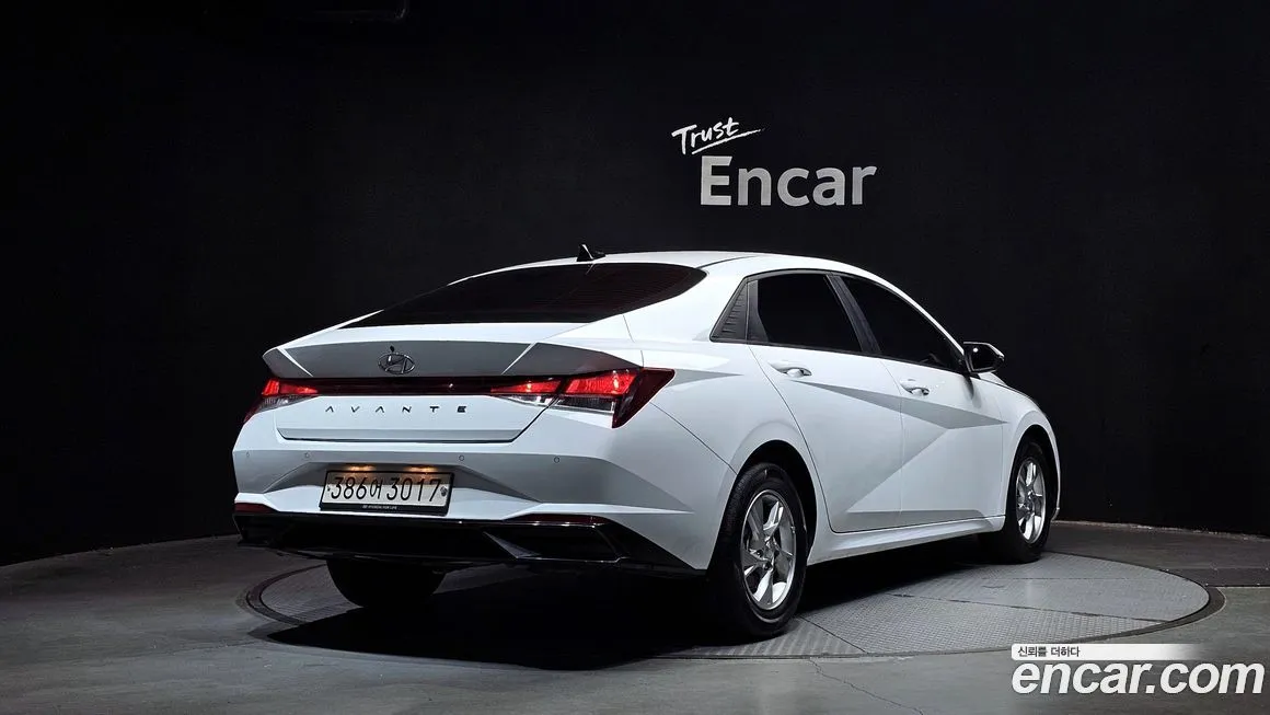 Hyundai AVANTE — фото 2