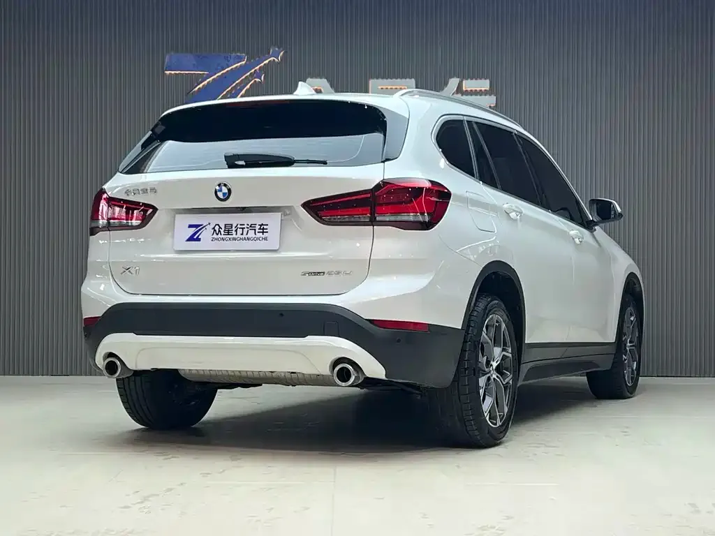 BMW X1 — фото 3
