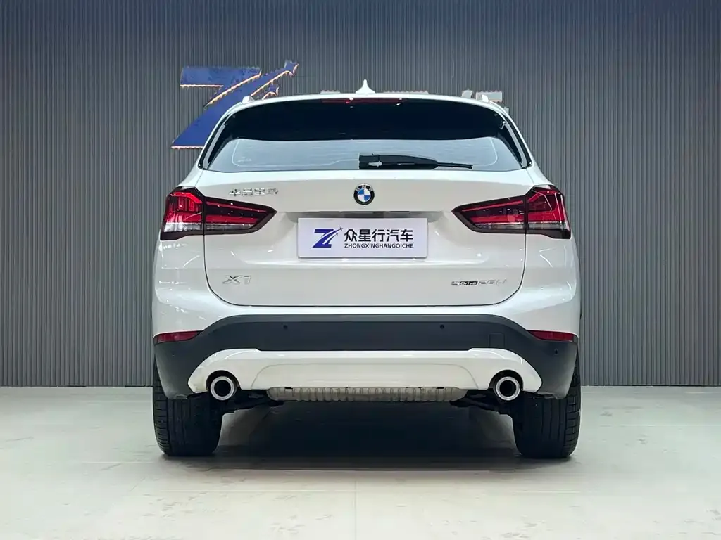 BMW X1 — фото 5