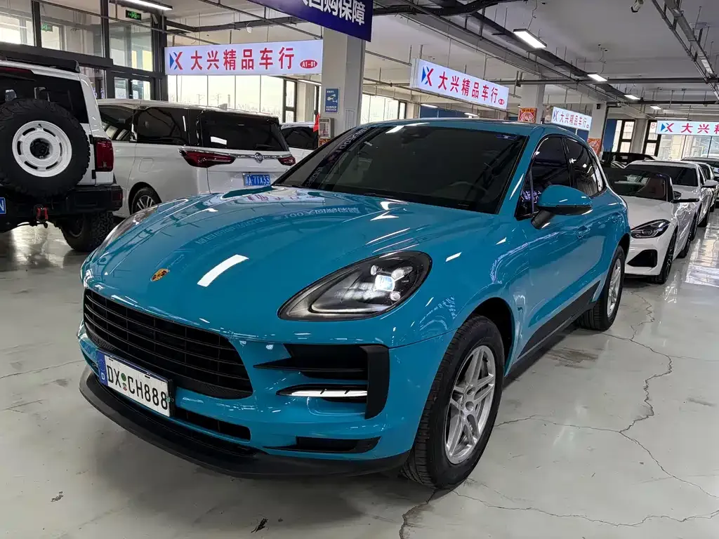 Porsche Macan — фото 1