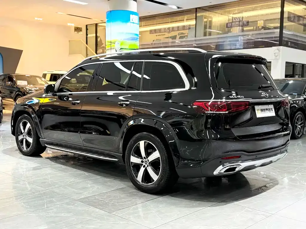 Mercedes-Benz GLS — фото 6