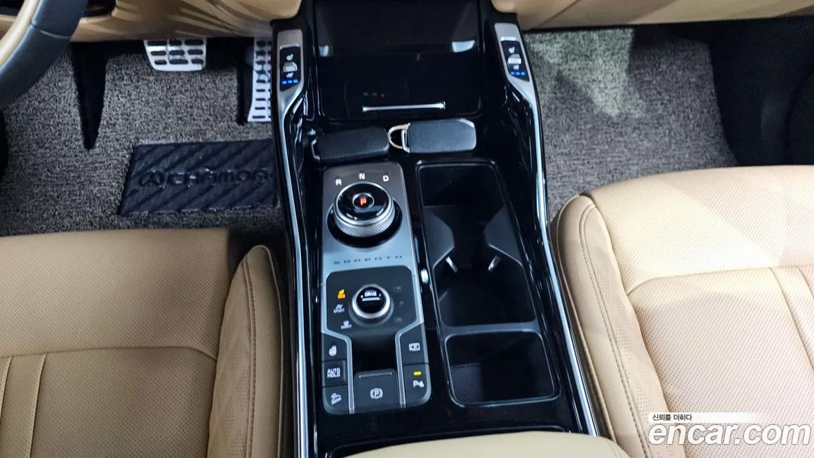 Kia Sorento — фото 9