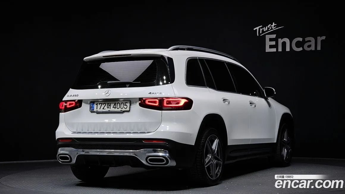 Mercedes-Benz GLB-Class — фото 2