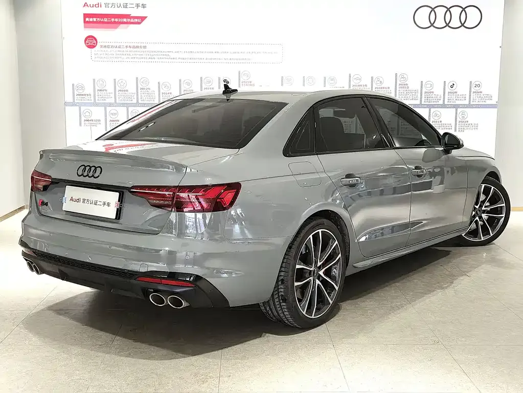 Audi S4 — фото 4
