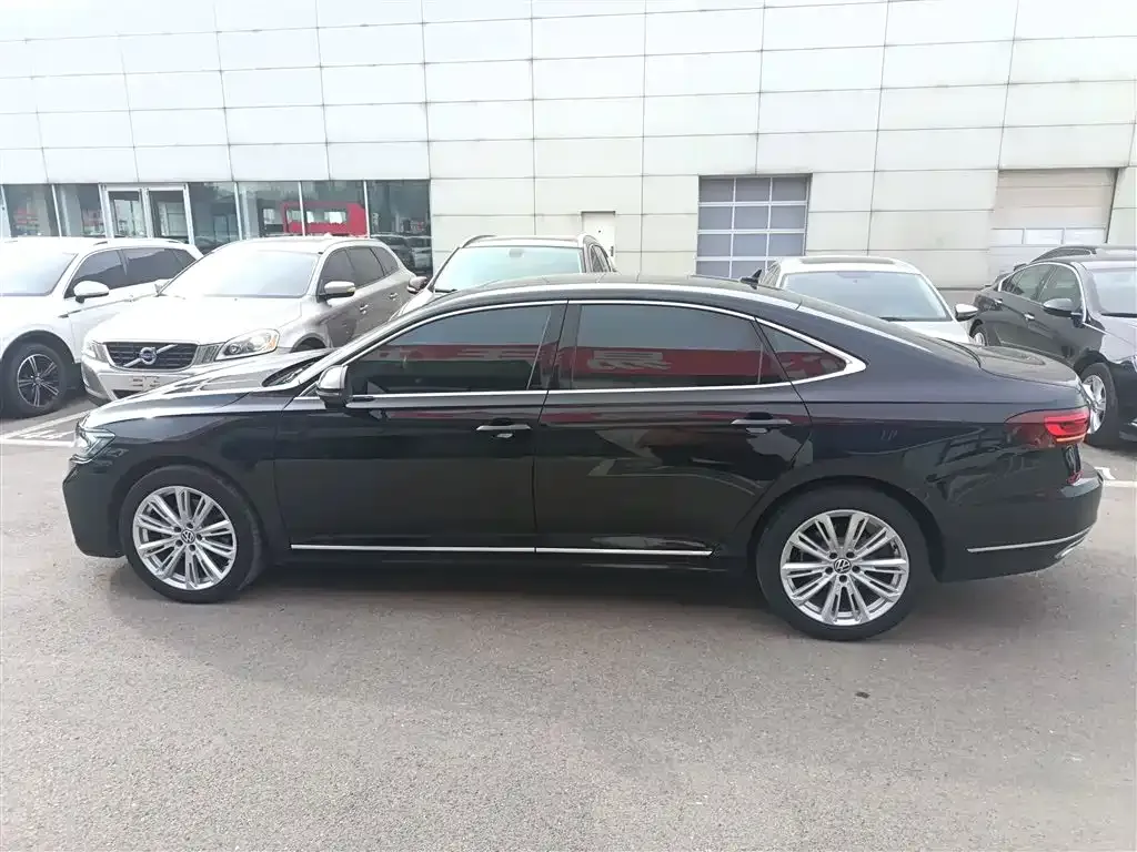 Volkswagen Passat — фото 5