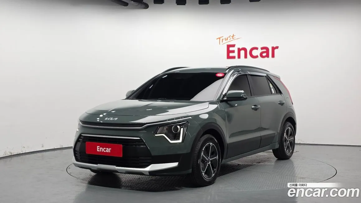 Kia Niro — фото 1