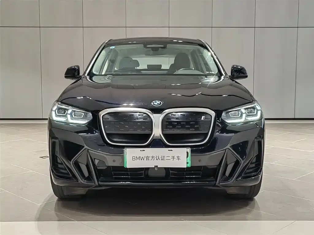 BMW iX3 — фото 2