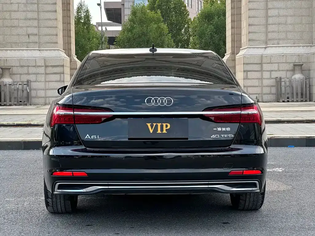 Audi A6L — фото 9