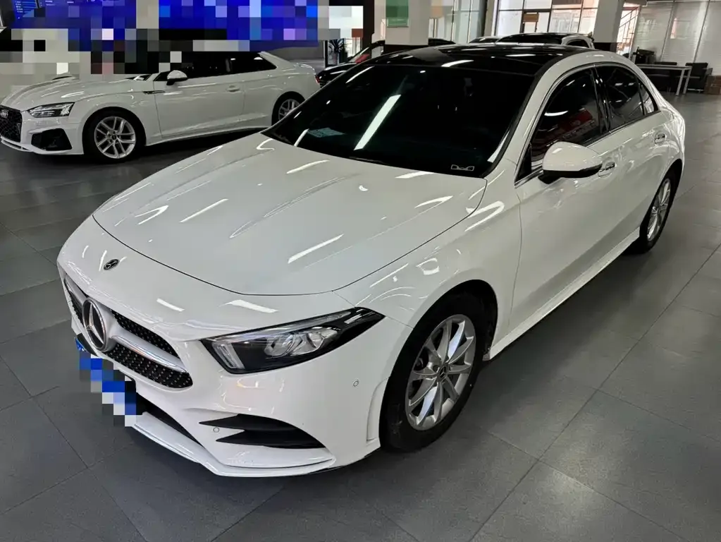 Mercedes-Benz A-Class — фото 1