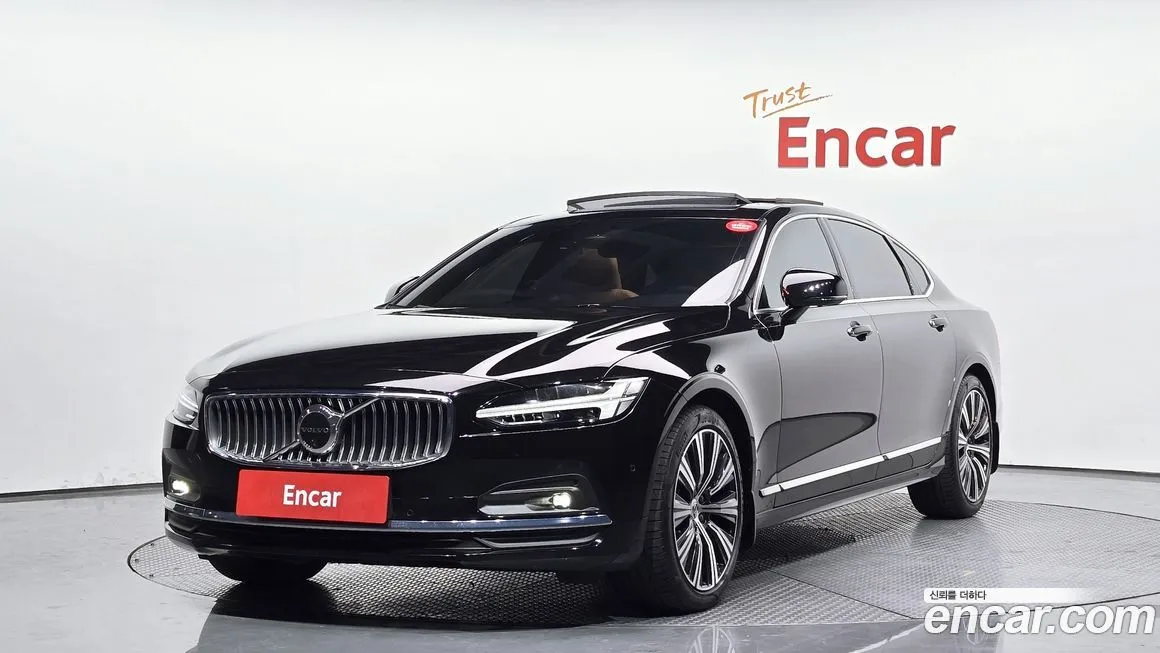 Volvo S90 — фото 1