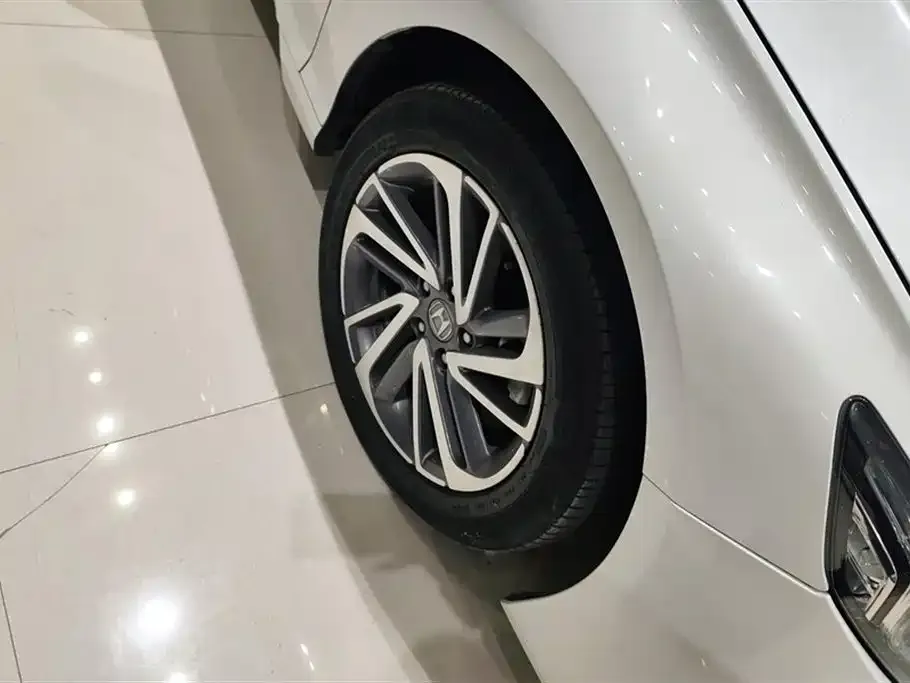Honda Inspire — фото 6
