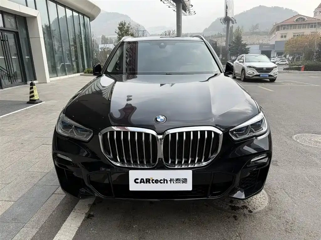 BMW X5 (Import) — фото 5