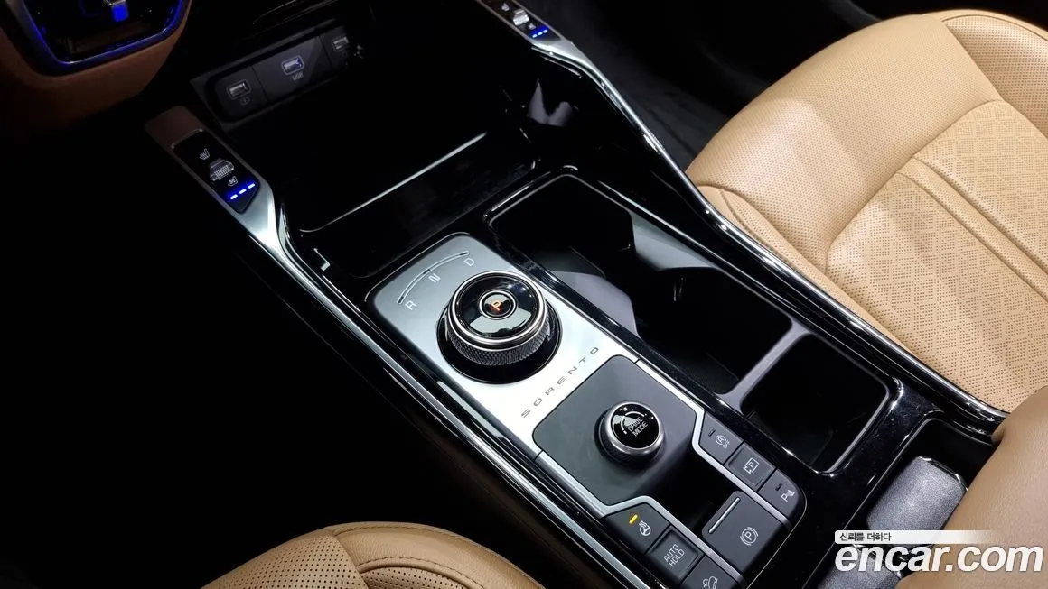 Kia Sorento — фото 9