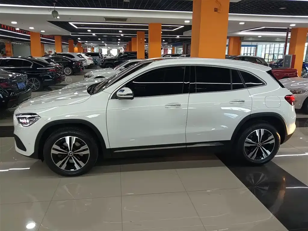 Mercedes-Benz GLA — фото 5