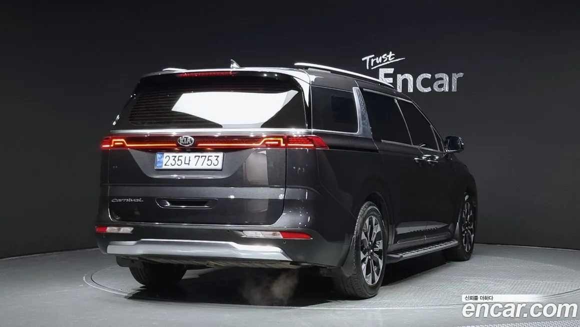 Kia Carnival — фото 2