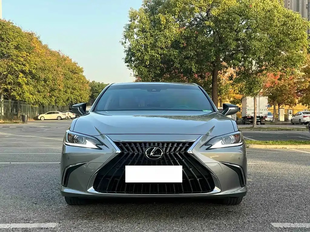Lexus ES — фото 2