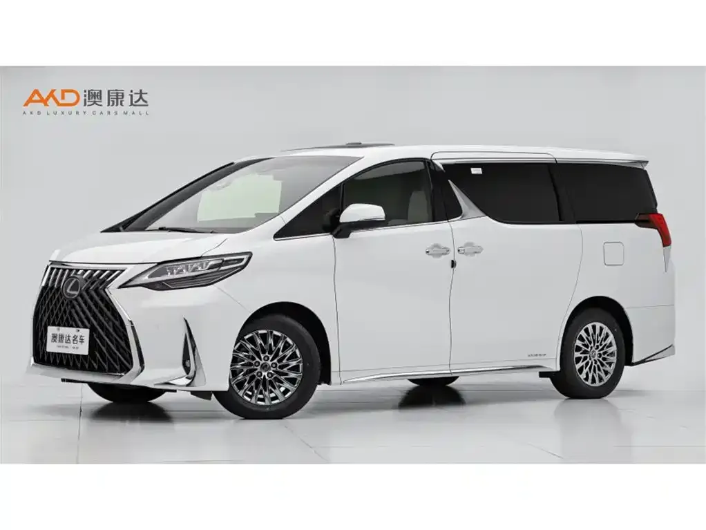 Lexus LM — фото 1