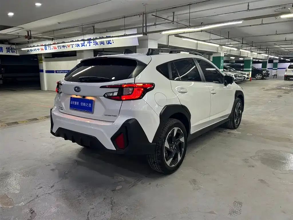 Subaru Crosstrek — фото 8