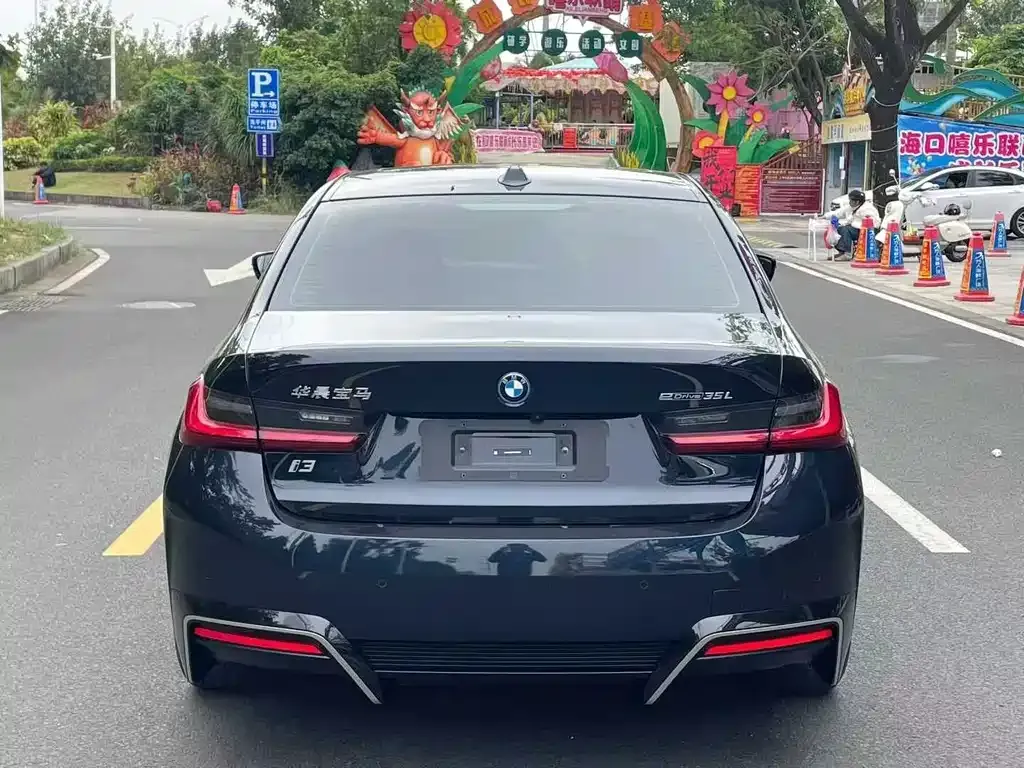 BMW i3 — фото 8