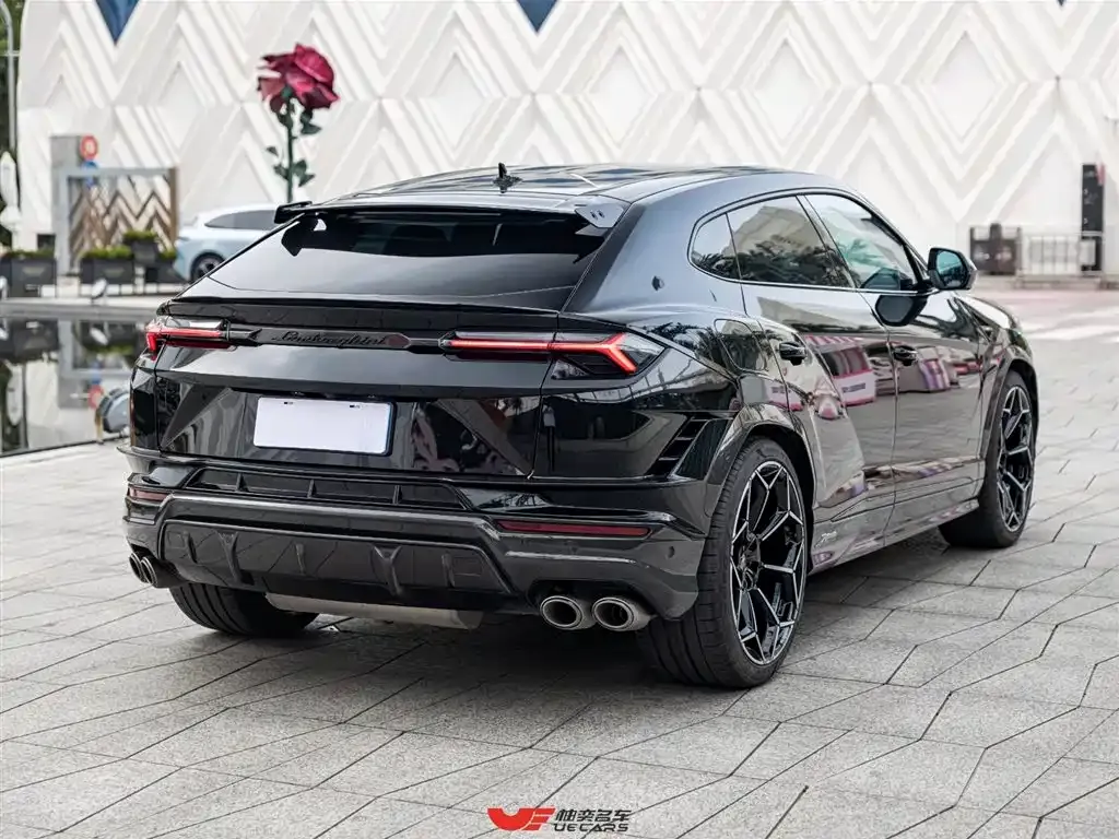 Lamborghini Urus — фото 4