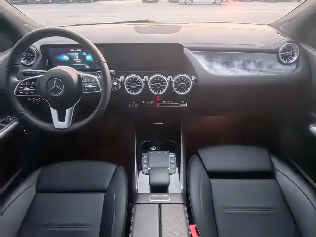 Mercedes-Benz GLA — фото 10