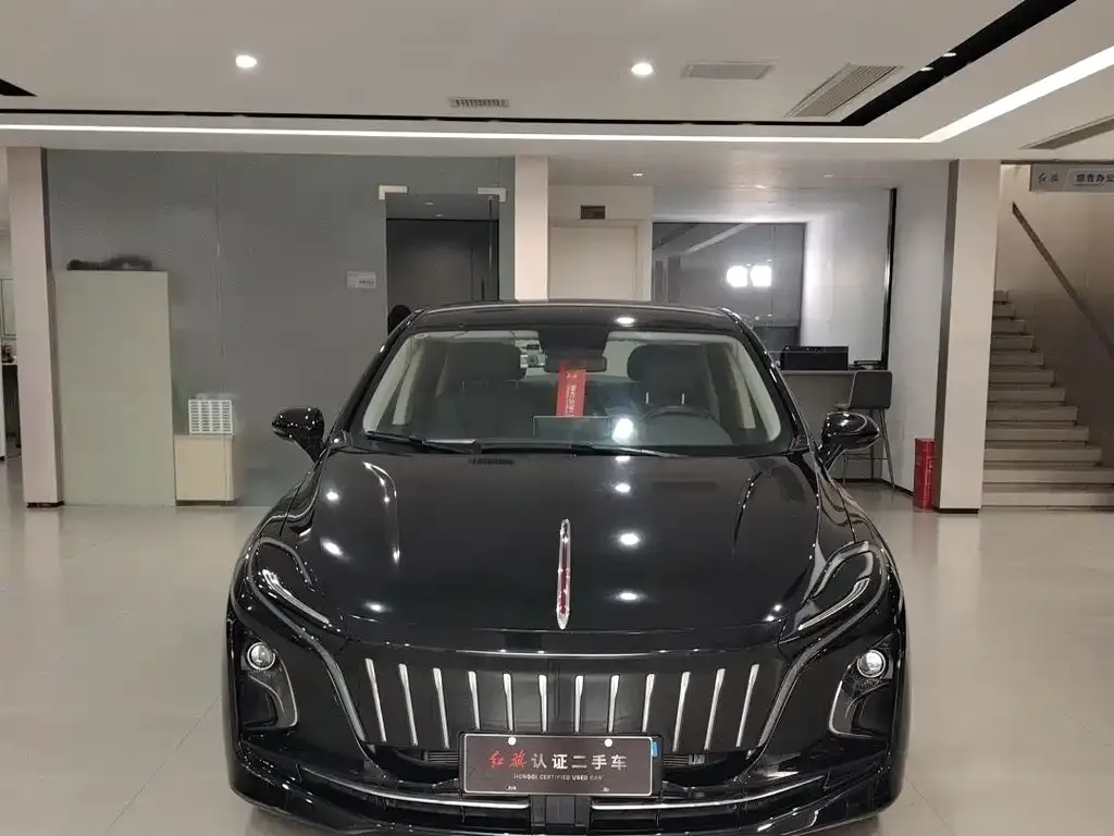 Hongqi E-QM5 — фото 2