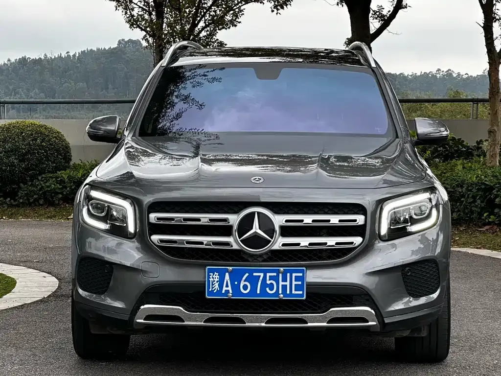 Mercedes-Benz GLB — фото 2