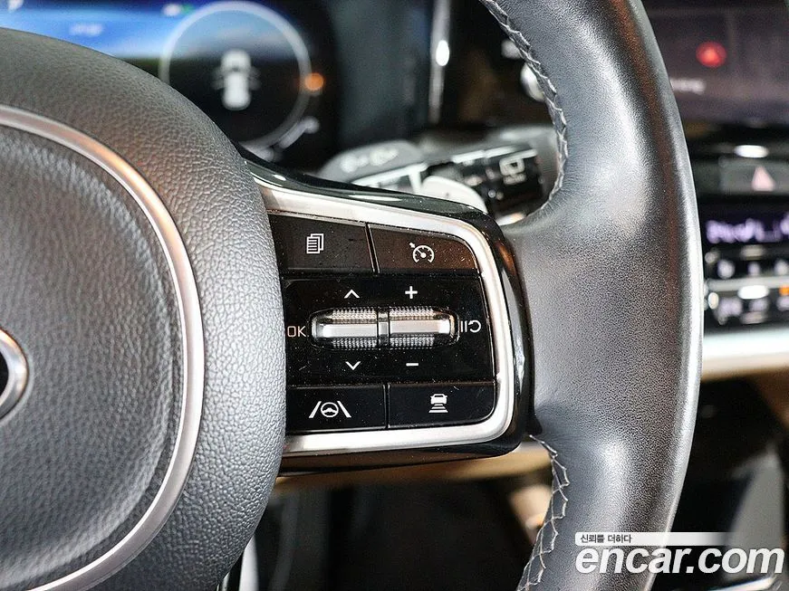 Kia Sorento — фото 8