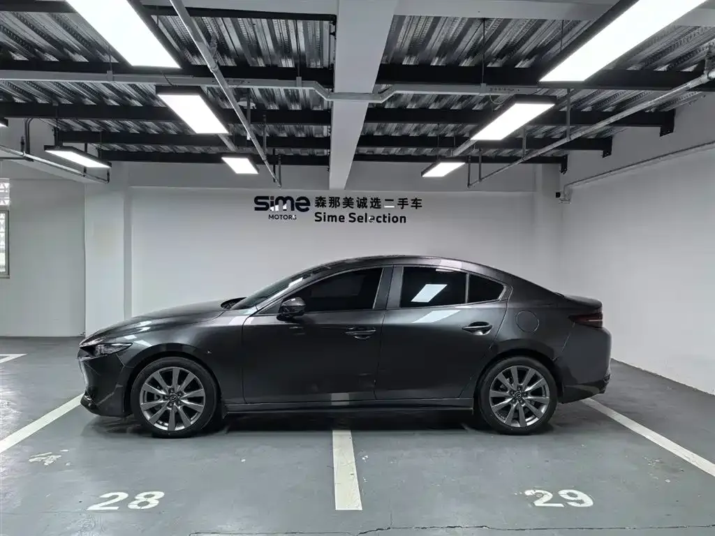 Mazda 3 Axela — фото 3