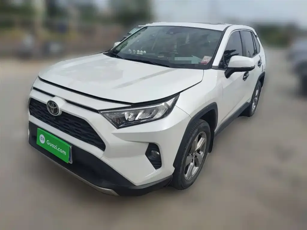 Toyota RAV4 — фото 2