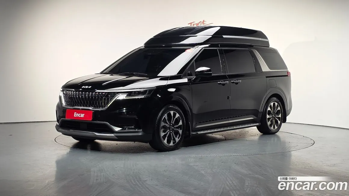Kia Carnival — фото 1
