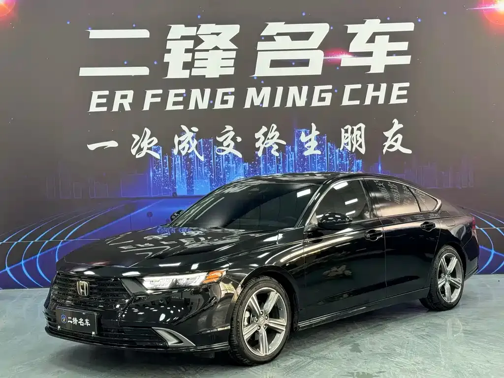Honda Accord — фото 1