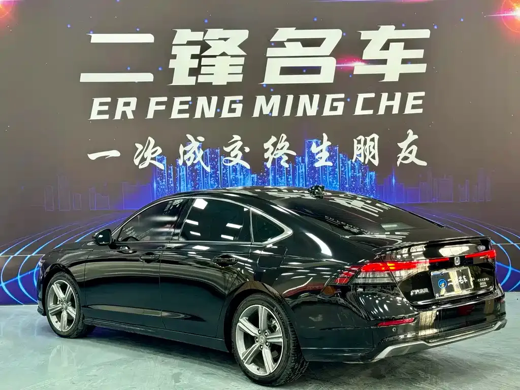 Honda Accord — фото 6