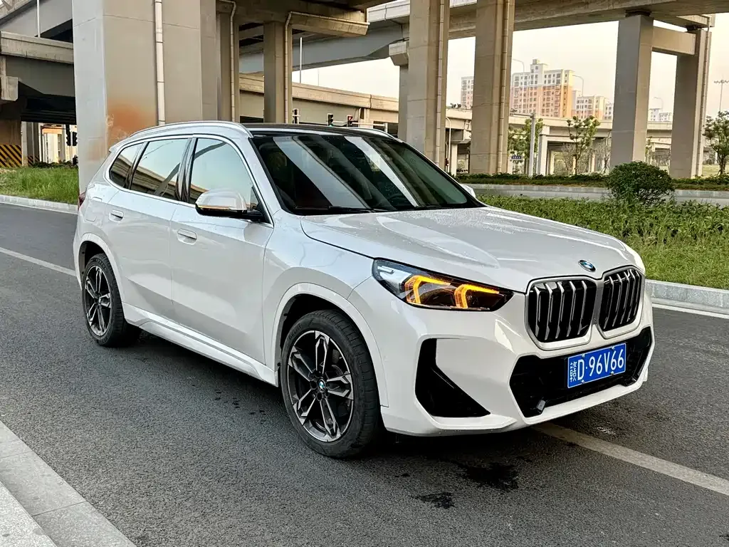 BMW X1 — фото 3