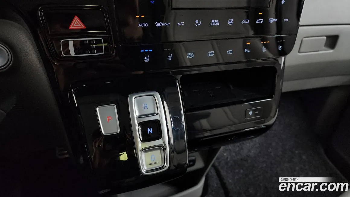 Hyundai Staria — фото 9