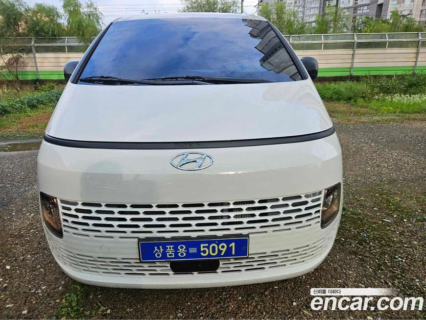 Hyundai Staria — фото 1
