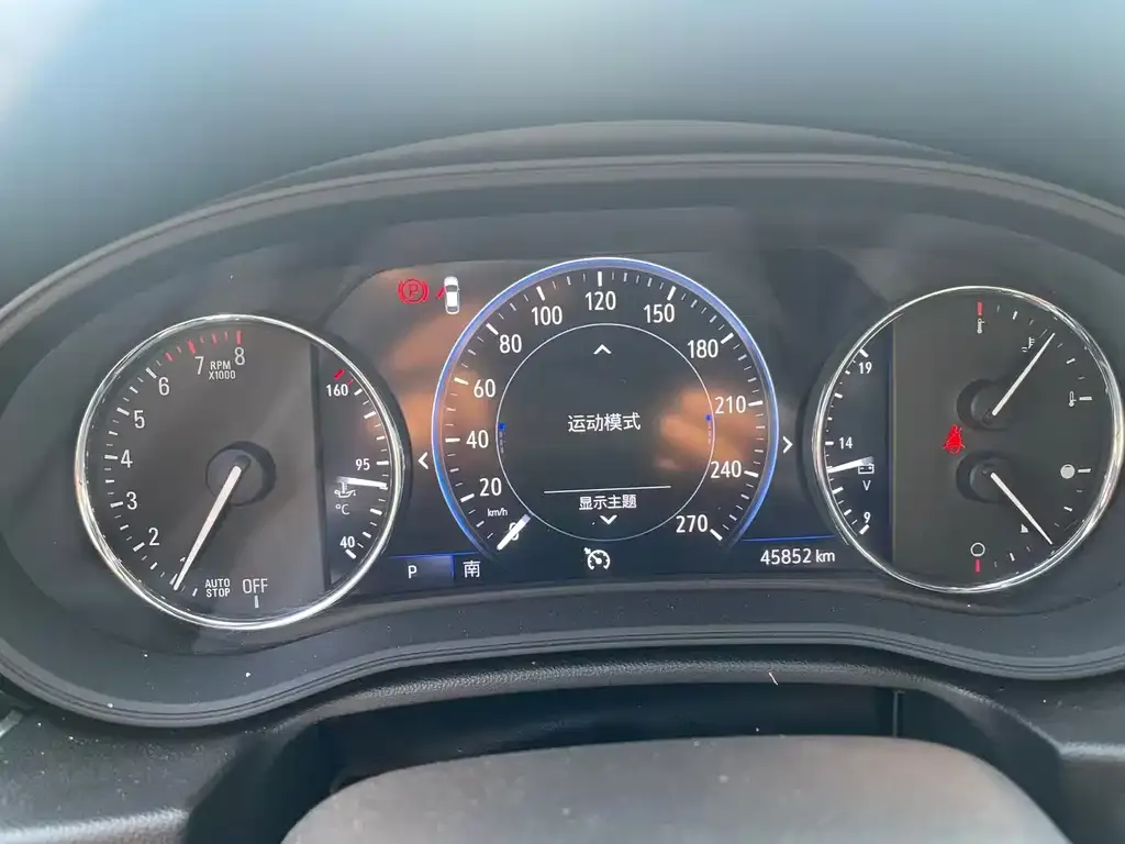 Buick Regal — фото 10