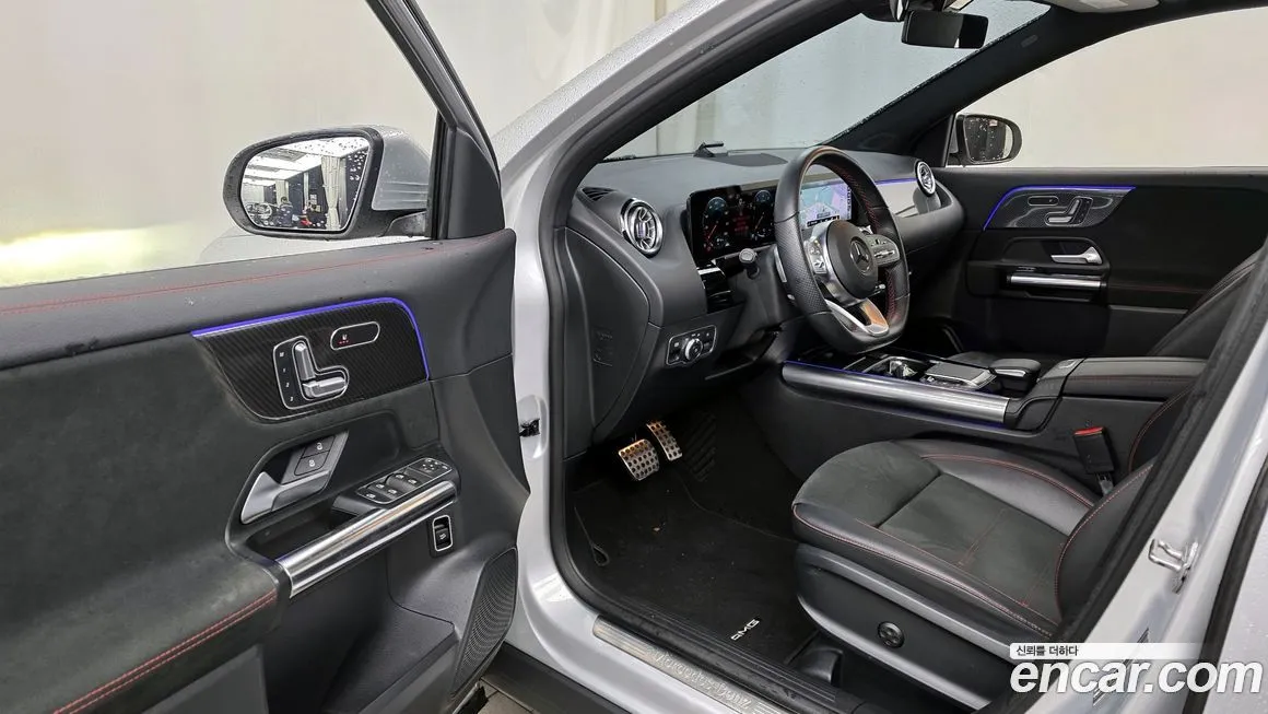 Mercedes-Benz GLA-Class — фото 10