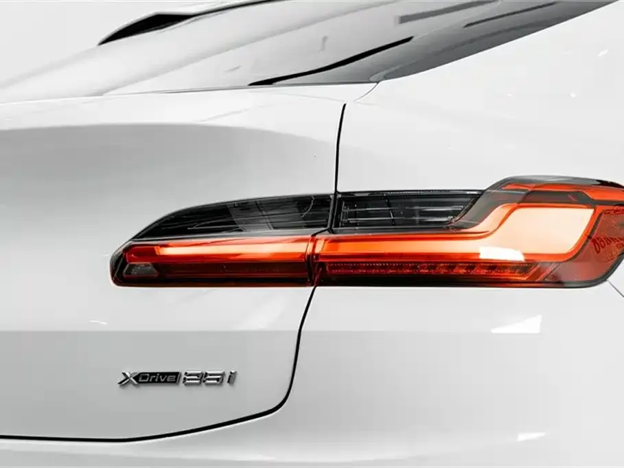 BMW X4 — фото 9