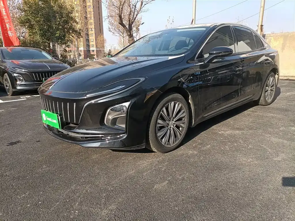 Hongqi E-QM5 — фото 1
