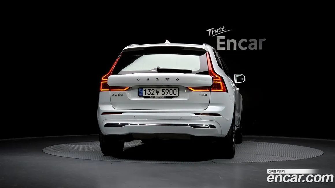 Volvo XC60 — фото 4