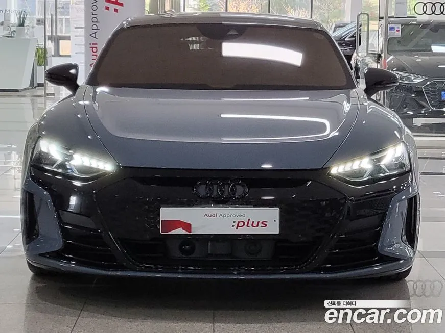 Audi RS e-tron GT — фото 3