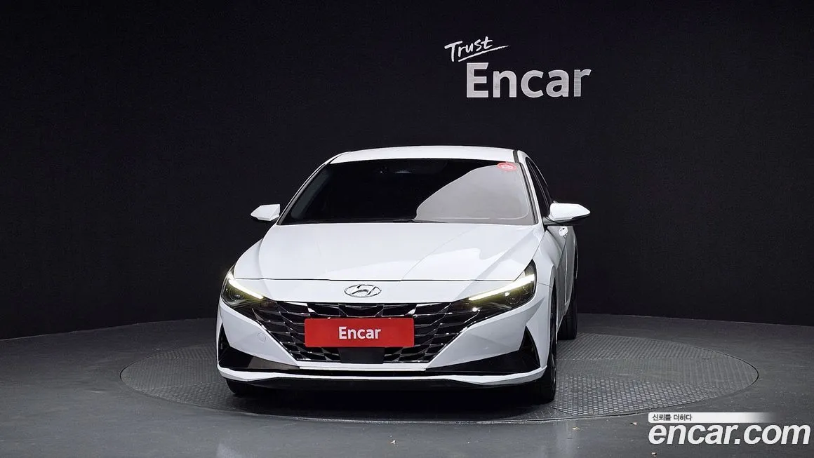 Hyundai AVANTE — фото 3